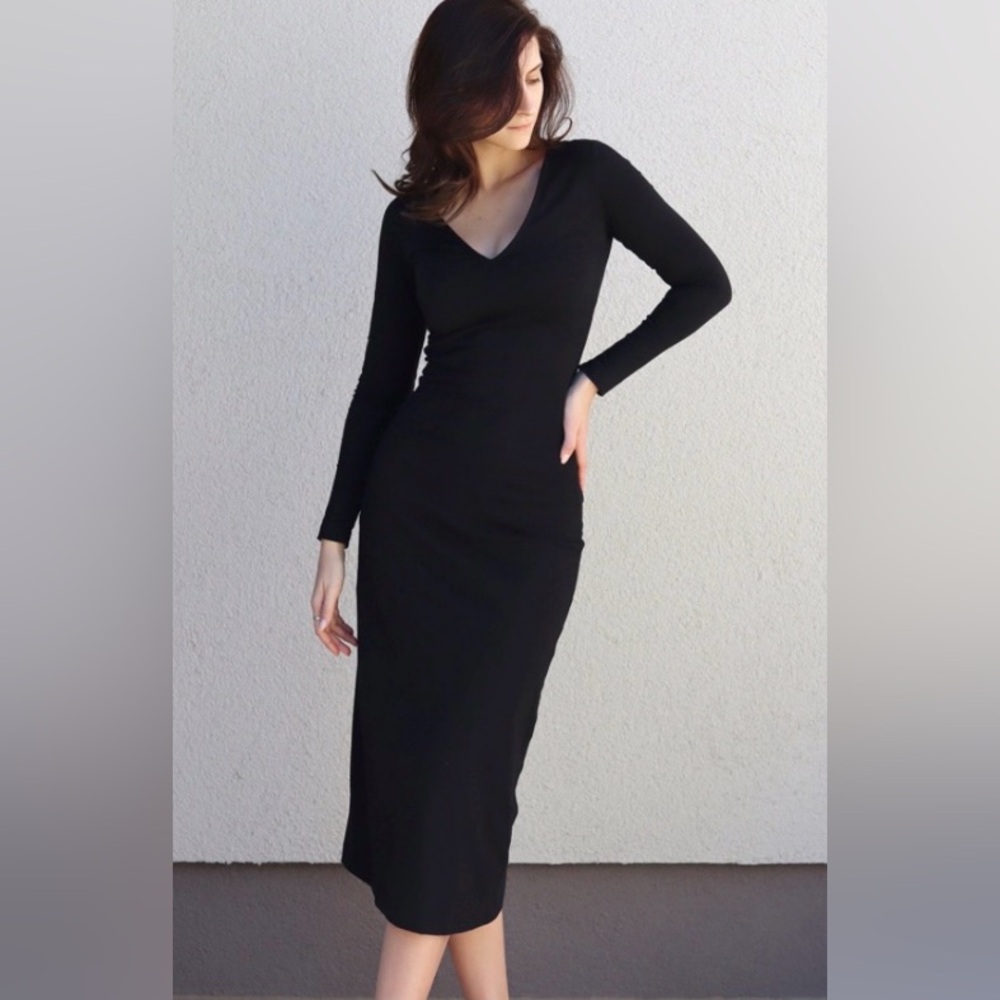 Iris & Ink-Elegant Black Long Sleeve Dress